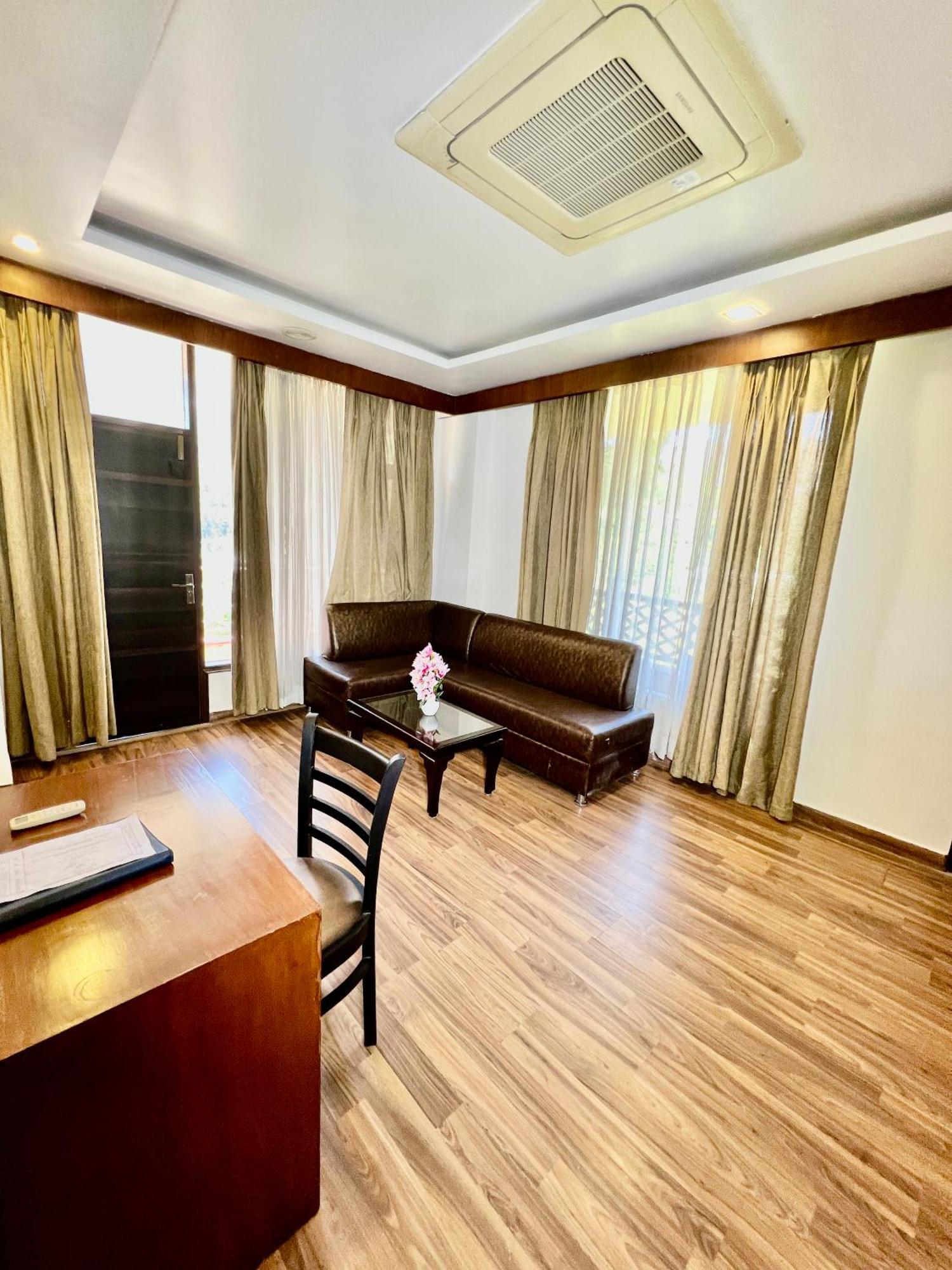Sea Hawk - Luxury Hill Resort 4 Mins From Bhimtal Lake Экстерьер фото