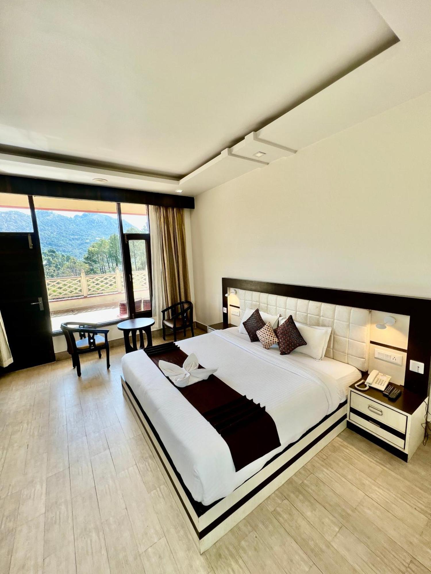 Sea Hawk - Luxury Hill Resort 4 Mins From Bhimtal Lake Экстерьер фото