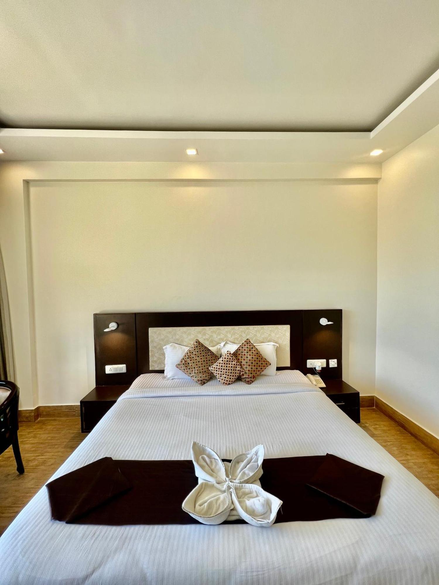 Sea Hawk - Luxury Hill Resort 4 Mins From Bhimtal Lake Экстерьер фото