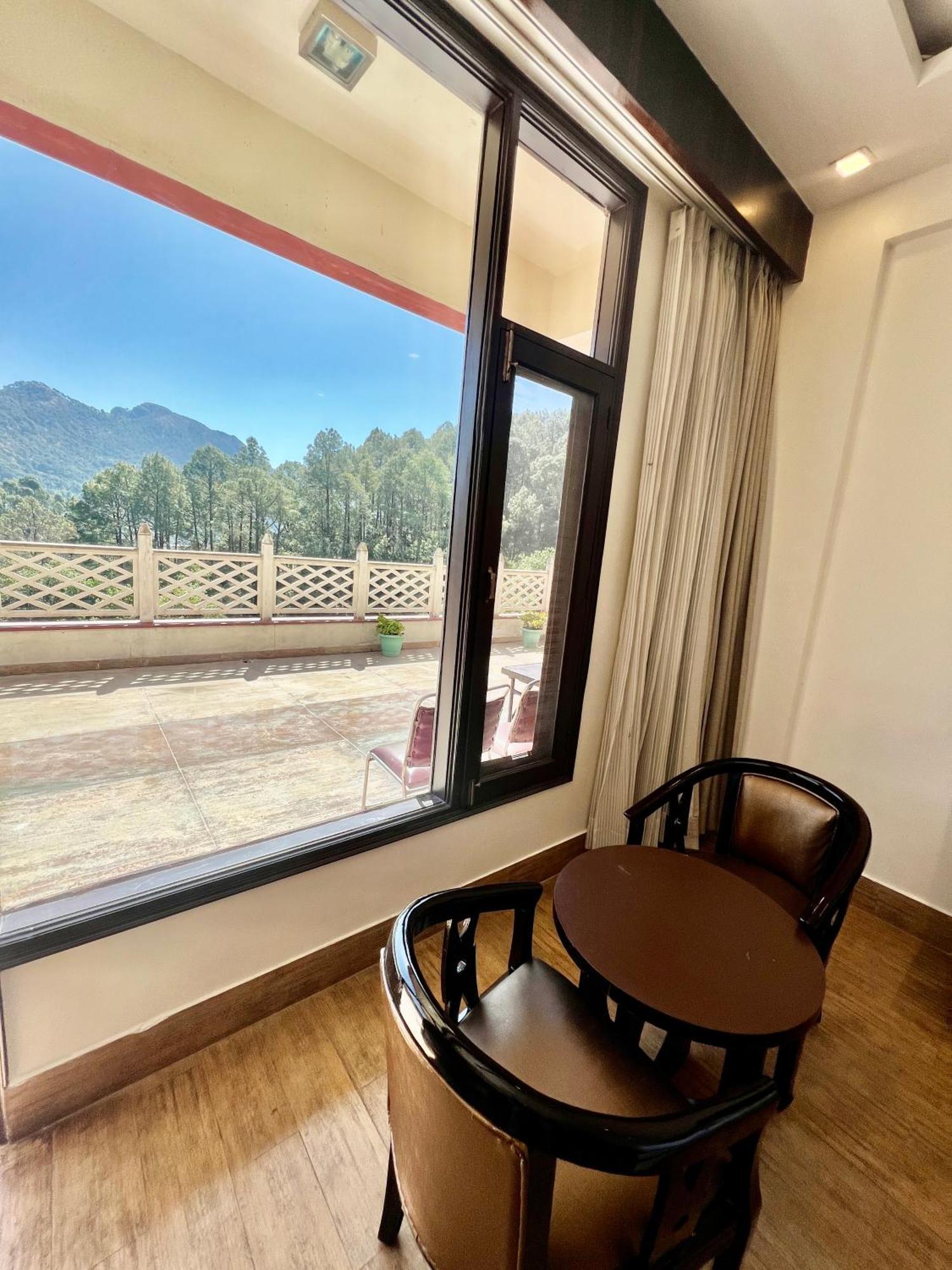 Sea Hawk - Luxury Hill Resort 4 Mins From Bhimtal Lake Экстерьер фото