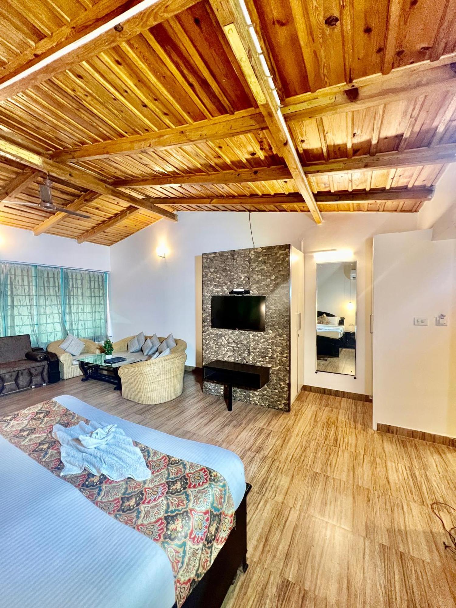 Sea Hawk - Luxury Hill Resort 4 Mins From Bhimtal Lake Экстерьер фото