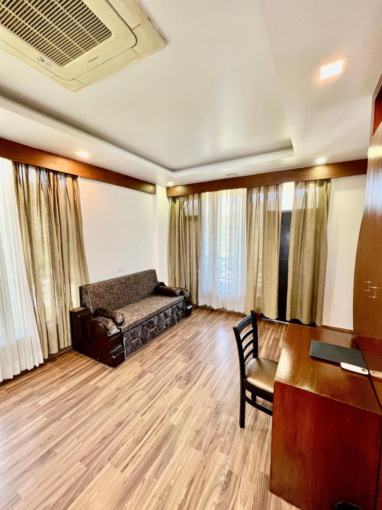 Sea Hawk - Luxury Hill Resort 4 Mins From Bhimtal Lake Экстерьер фото